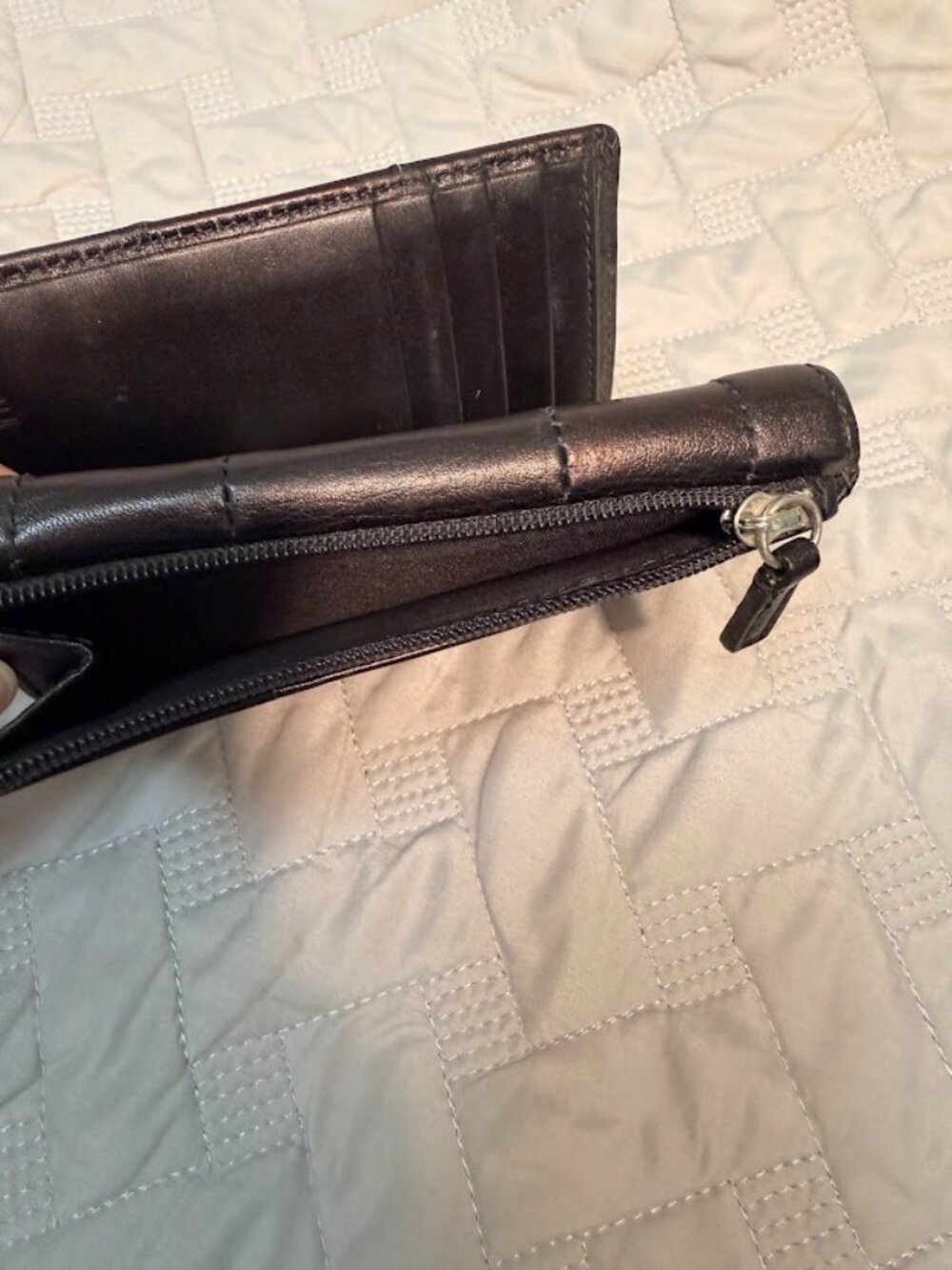 Coach Black Leather Compact Wallet with Coin Zip - Picture 5 of 6